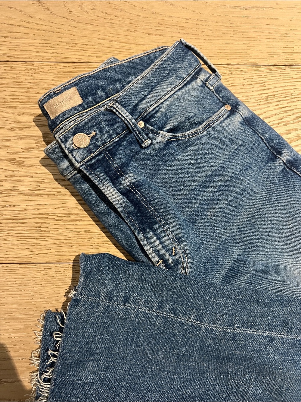 MOTHER The Mid Rise Dazzler Ankle Fray Jeans Size 27 Riding the Curbside